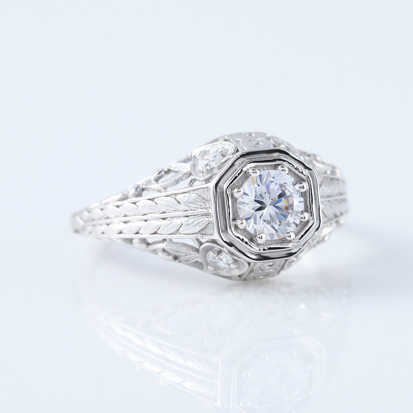 1890s Vintage 0.70Ct Round Cut Moissanite Diamond Art Deco Ring Vintage Ring