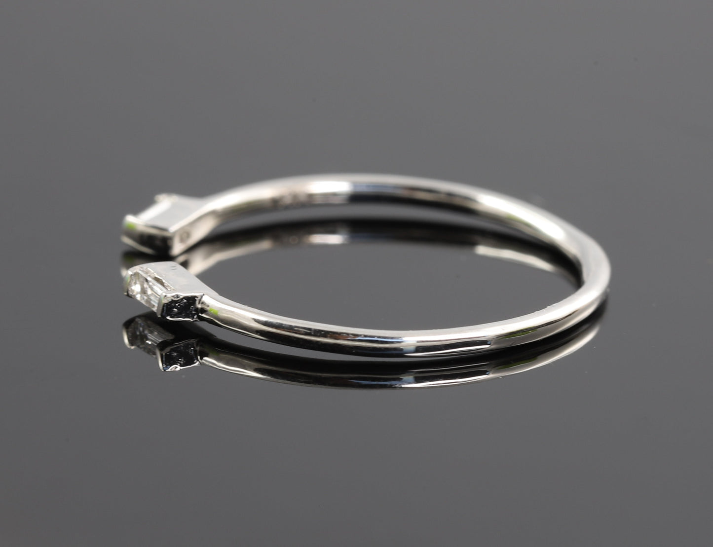 Open Cuff Bar Setting Baguette Cut Moissanite Band