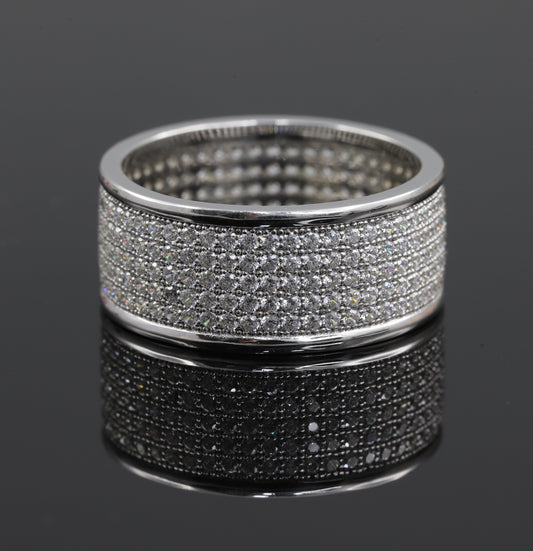Round Moissanite Diamond Men's Wedding Band