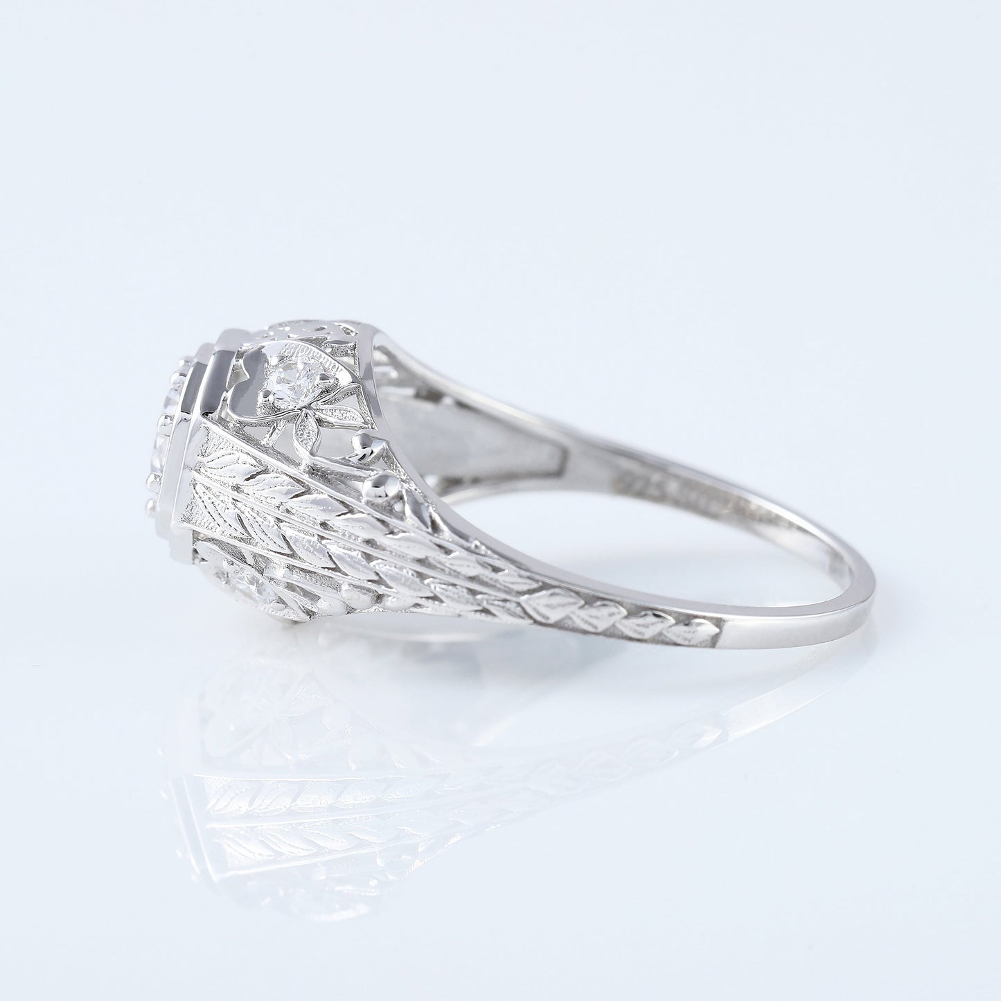 Vintage 0.60Ct Round Cut Moissanite Diamond 1890s Art Deco Ring Vintage Ring